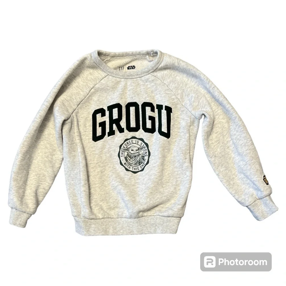 GAP Grogu light grey university style sweatshirt size 4